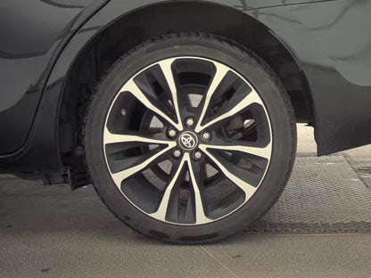 2018 Toyota Corolla SE Sedan