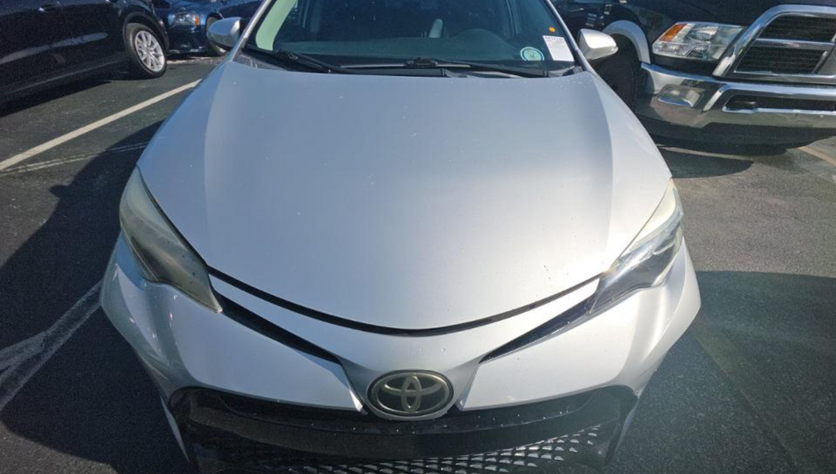 2017 Toyota Corolla LE Sedan