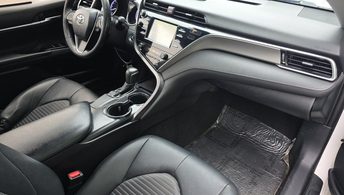2018 Toyota Camry SE