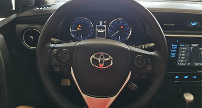 2018 Toyota Corolla SE Sedan