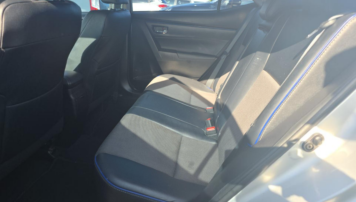 2017 Toyota Corolla LE Sedan