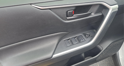 2019 Toyota RAV4 Hybrid LE
