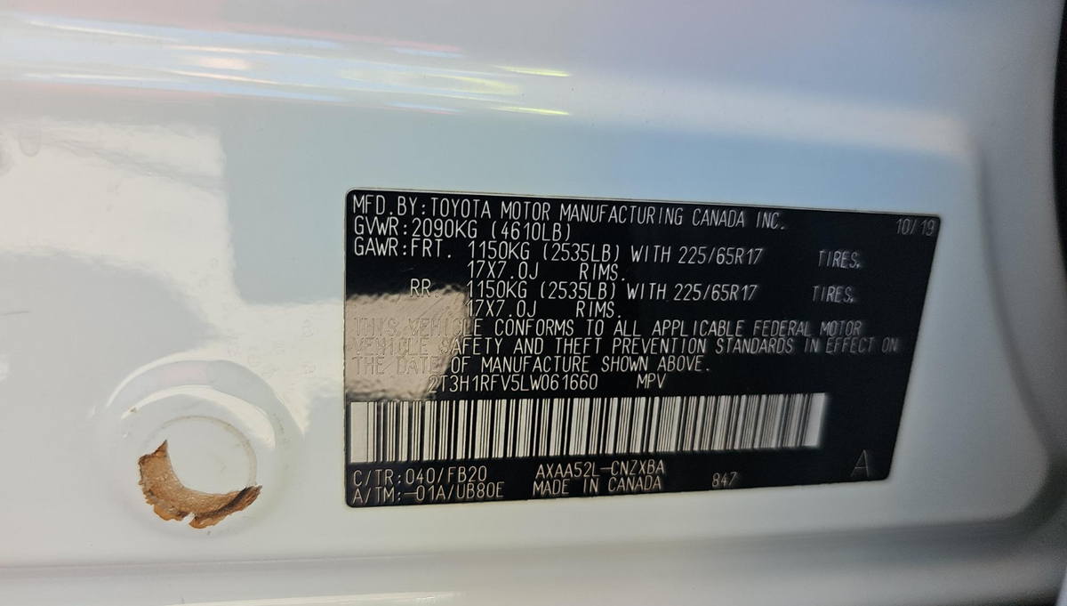 2020 Toyota RAV4 LE