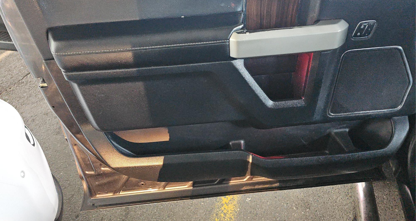 2016 Ford F-150 Lariat Crew Cab Short Bed