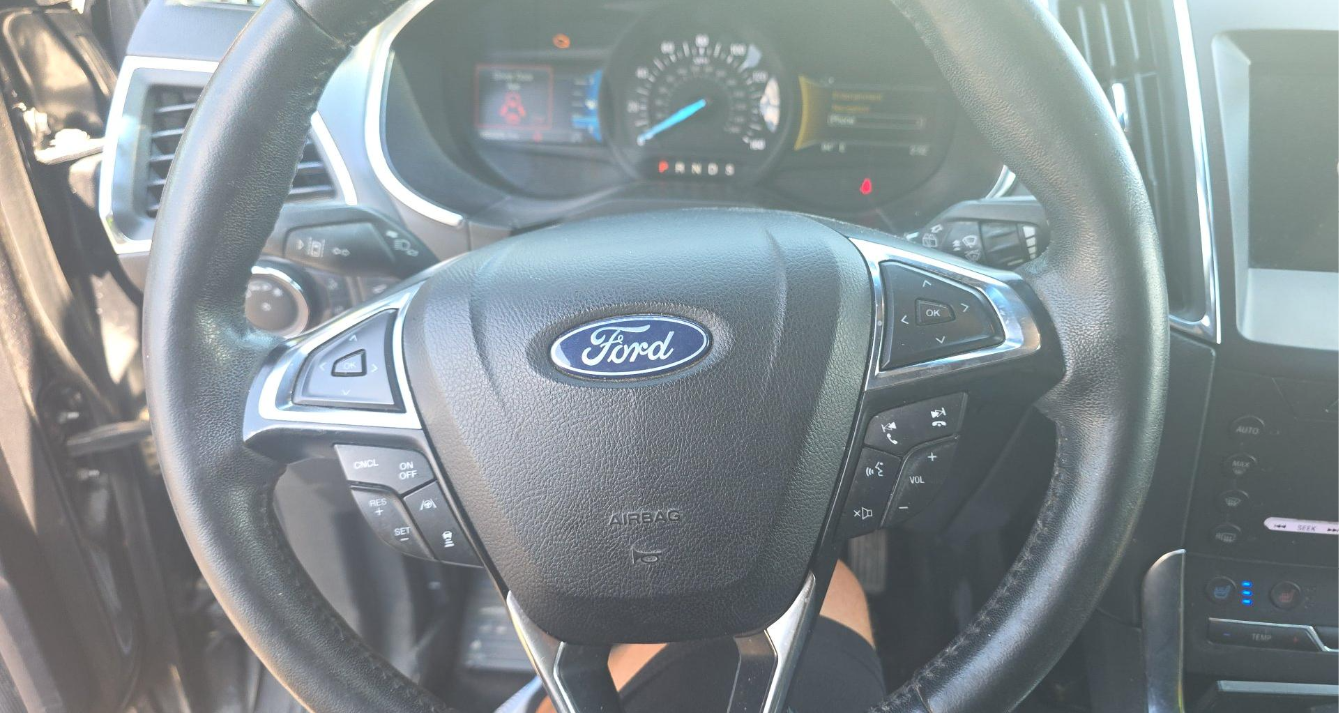 2020 Ford Edge Titanium
