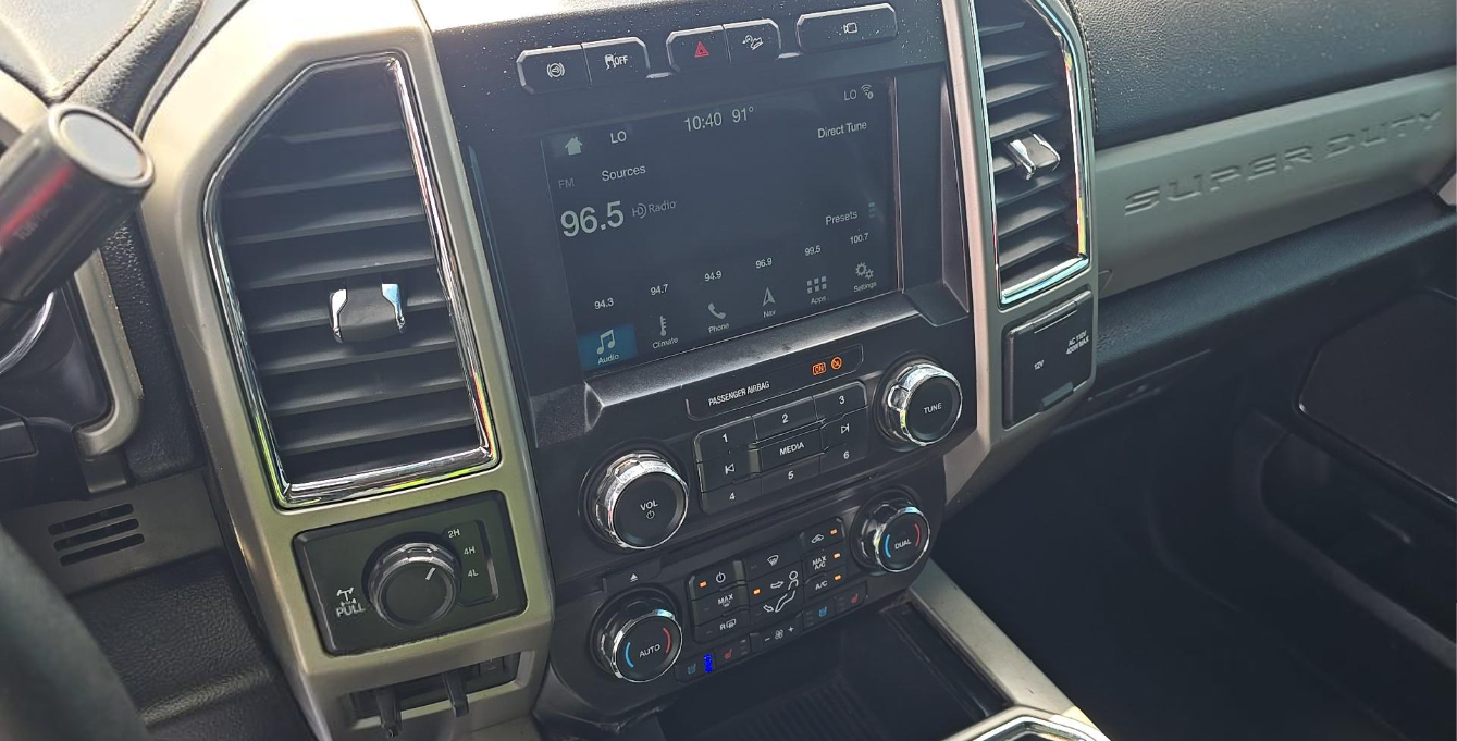 2018 Ford Super Duty F-350 Lariat Crew Cab Long Bed