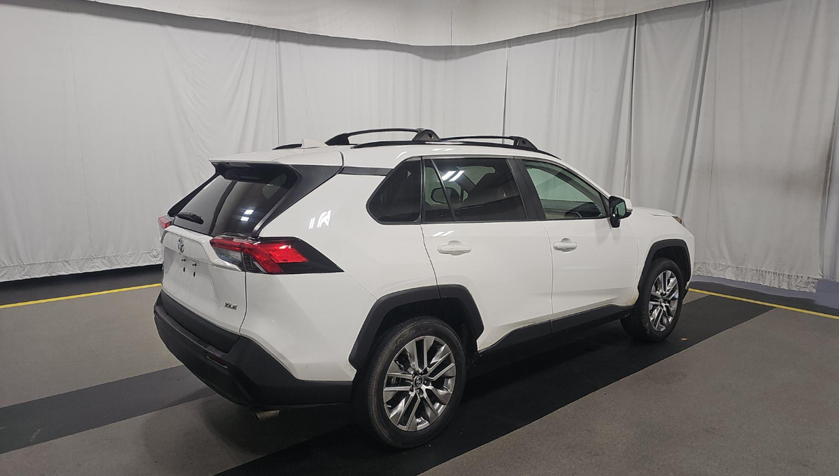 2019 Toyota RAV4 XLE Premium