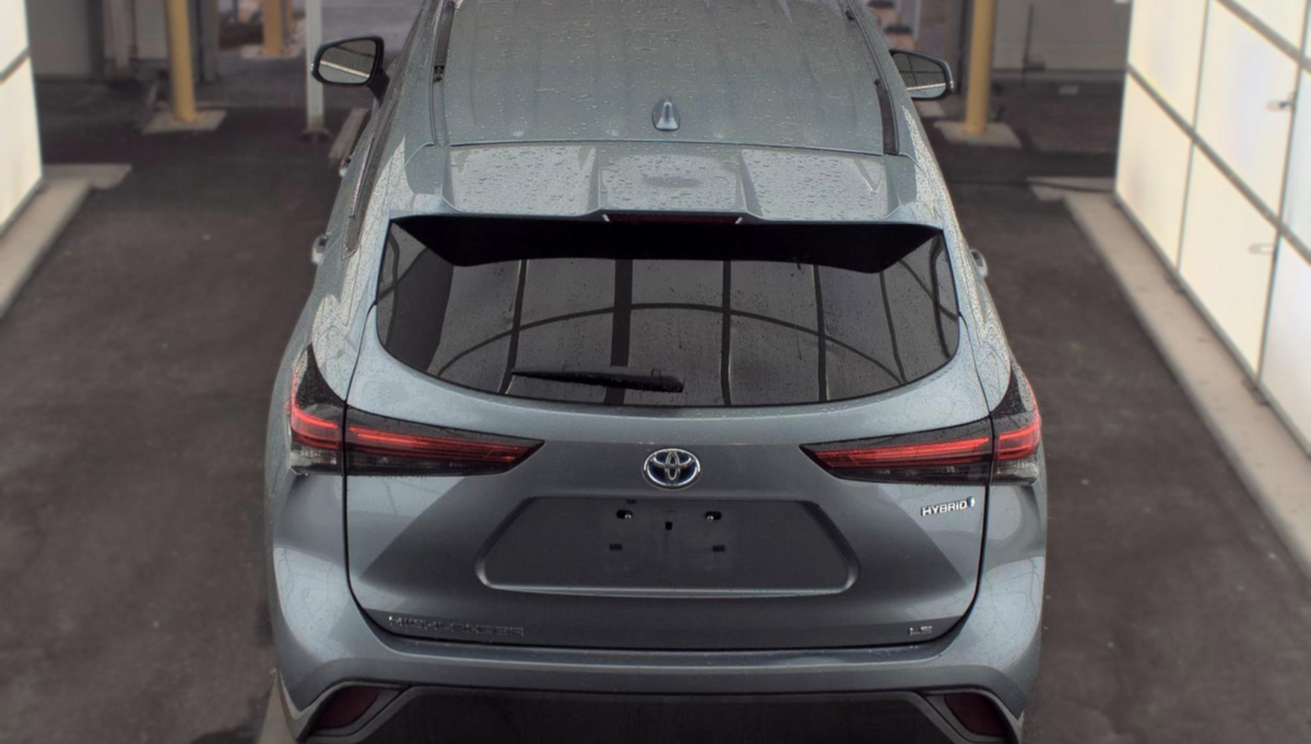 2021 Toyota Highlander Hybrid LE