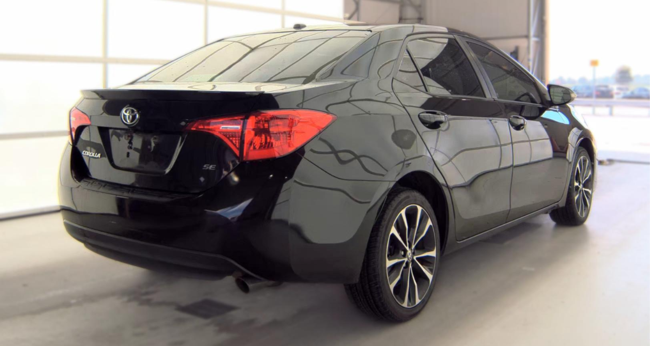 2018 Toyota Corolla SE Sedan