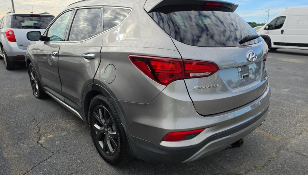 2017 Hyundai Santa Fe Sport 2.0T Ultimate