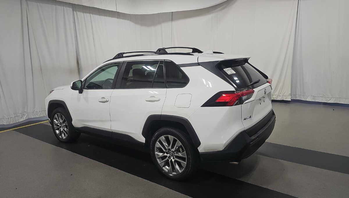 2019 Toyota RAV4 XLE Premium