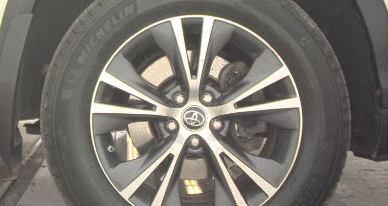 2018 Toyota Highlander LE