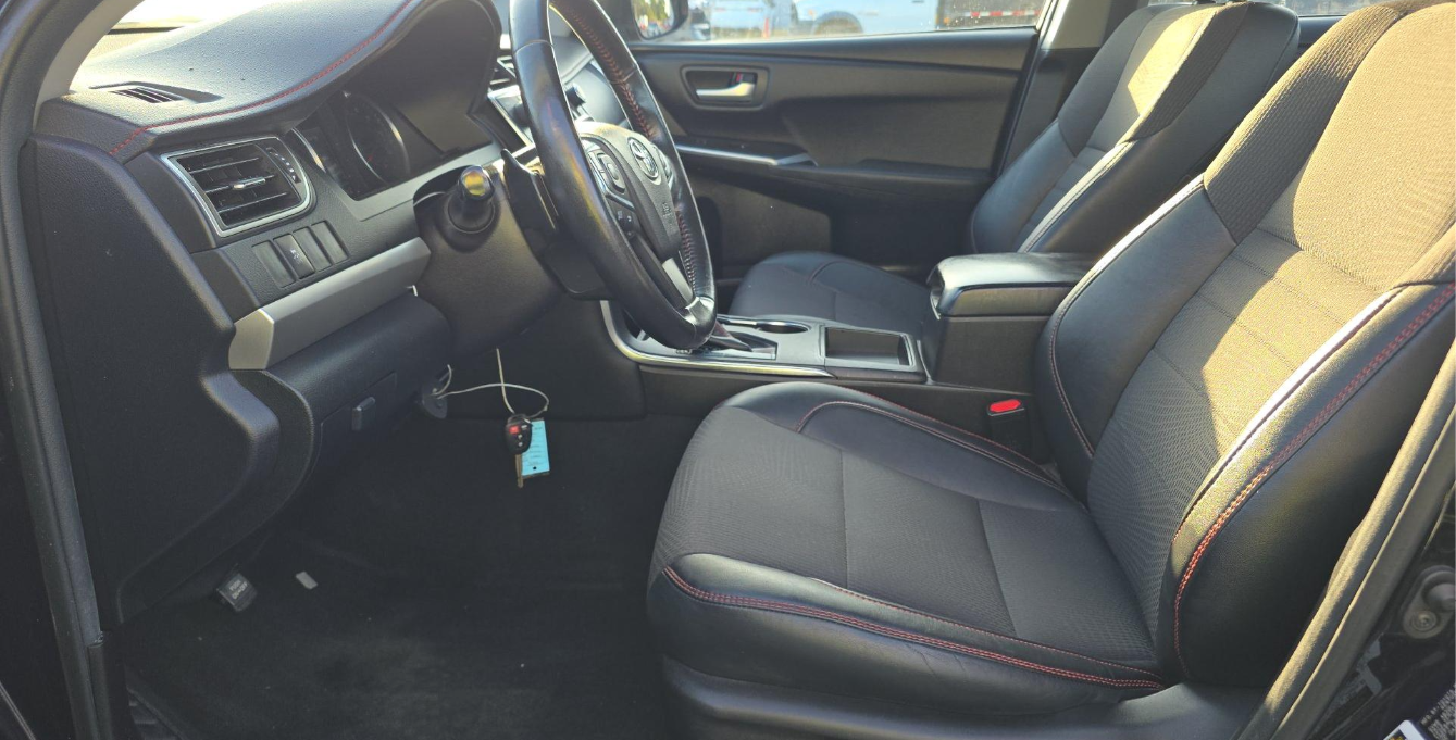 2016 Toyota Camry SE