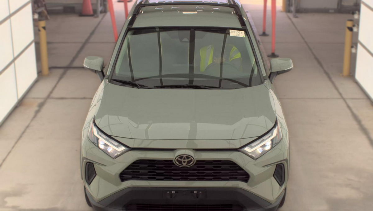 2022 Toyota RAV4 XLE