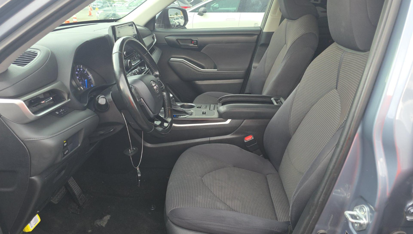 2021 Toyota Highlander Hybrid LE