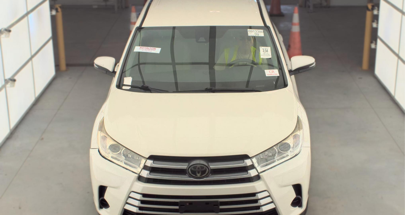 2018 Toyota Highlander LE
